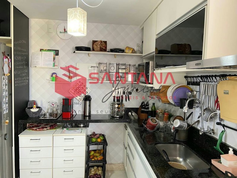 Apartamento Nascente, com 3 quartos em Buraquinho. (INDISPONÍVEL) Rua Priscila B Dutra Lauro de Freitas - 