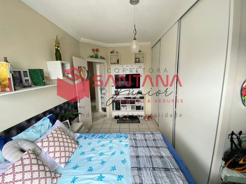 Apartamento Nascente, com 3 quartos em Buraquinho. (INDISPONÍVEL) Rua Priscila B Dutra Lauro de Freitas - 