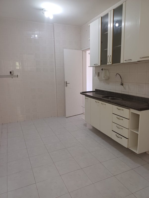 APARTAMENTO 3 QUARTOS SUÍTE NASCENTE DEPENDÊNCIA GARAGEM ELEVADOR PORTARIA 24h NA BARRA! Rua Oscar Carrascosa Salvador - 