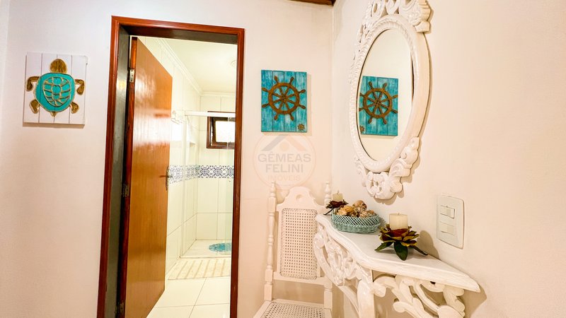 Casa em Condomínio na Av. Principal da Praia de Juquehy - LOCAÇÕES Avenida Mãe Bernarda São Sebastião - 