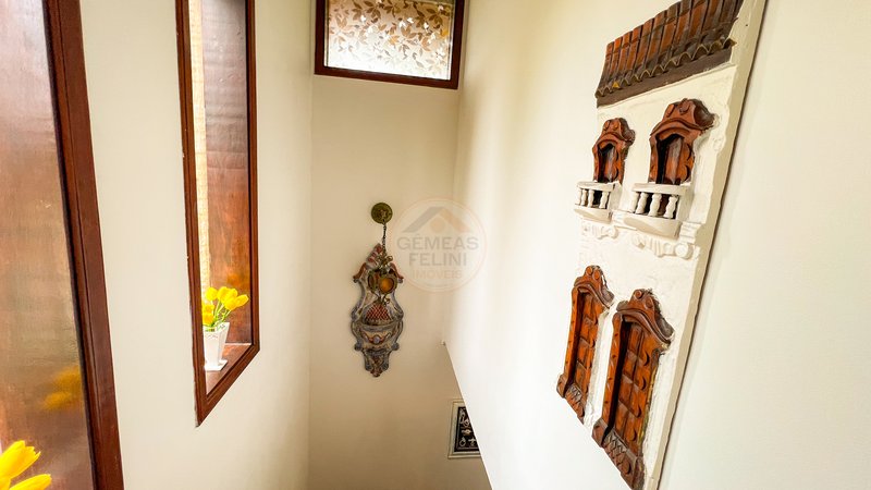 Casa em Condomínio na Av. Principal da Praia de Juquehy - LOCAÇÕES Avenida Mãe Bernarda São Sebastião - 