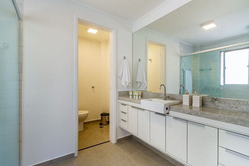 Apartamento de 84m², 2 quartos em Vila Nova Conceição Rua João Cachoeira São Paulo - 