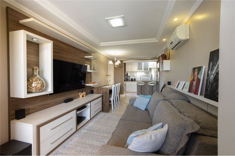 Apartamento mobilado á 100m da Av Otto Niemeyer Camaquã Porto Alegre - 