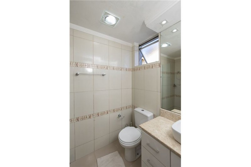 Apartamento mobilado á 100m da Av Otto Niemeyer Camaquã Porto Alegre - 