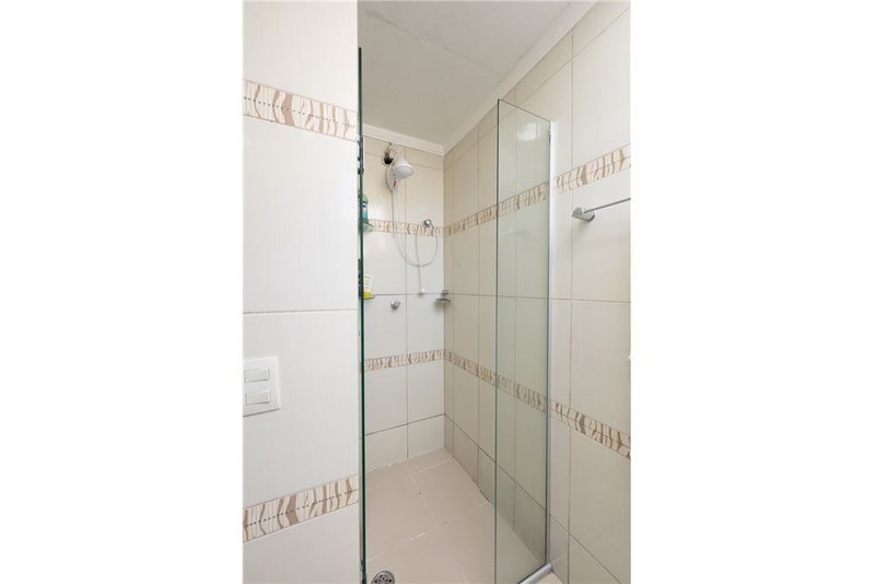 Apartamento mobilado á 100m da Av Otto Niemeyer Camaquã Porto Alegre - 