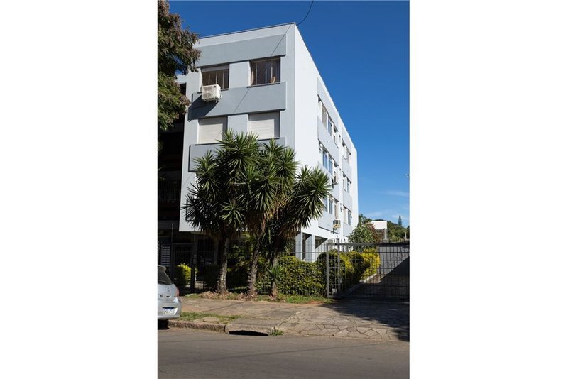 Apartamento mobilado á 100m da Av Otto Niemeyer Camaquã Porto Alegre - 