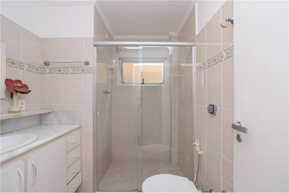 Apartamento à venda com 3 quartos, 123m² - Foto 32