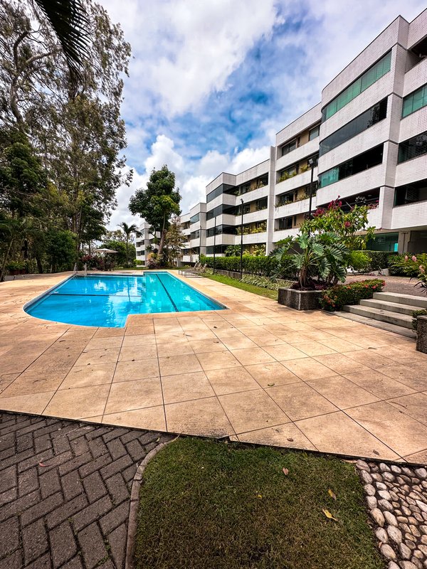 Apartamento à Venda com 4 quartos sendo 4 suítes e 4 vagas com 200mt2 por R$ 2.300.000 Rua Antônio Batista de Souza Recife - 