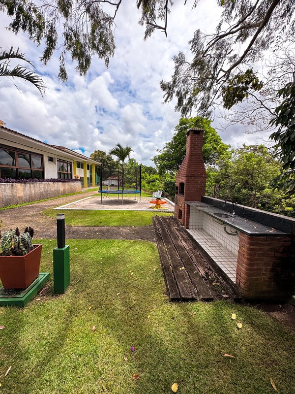 Apartamento à Venda com 4 quartos sendo 4 suítes e 4 vagas com 200mt2 por R$ 2.300.000 Rua Antônio Batista de Souza Recife - 
