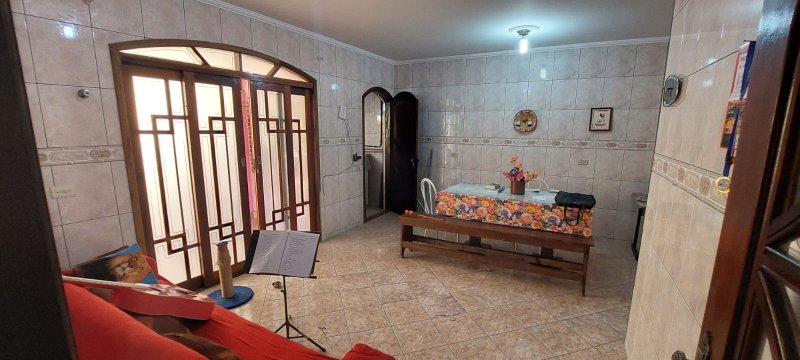 Ótima casa de 300m² na Rua Maranhão - Ribeirão Pires - 
