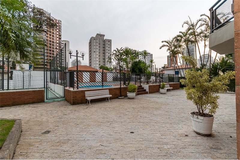 Apartamento no Campo Belo com 143m² Cataguaz São Paulo - 