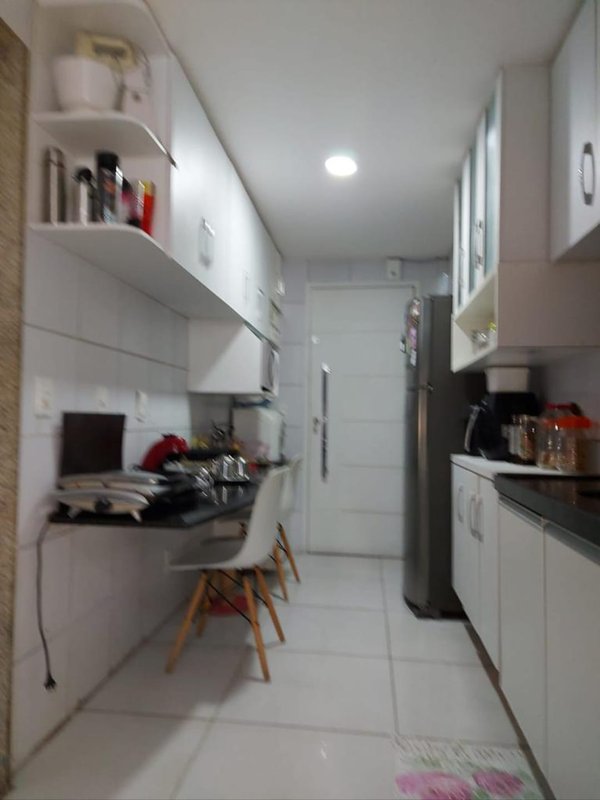 88 m². 3 quartos (1 ste com closet). 2 vagas de garagem. Área de lazer Rua Buenos Aires Recife - 