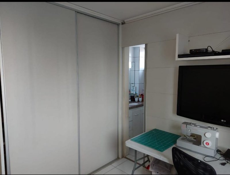 88 m². 3 quartos (1 ste com closet). 2 vagas de garagem. Área de lazer Rua Buenos Aires Recife - 