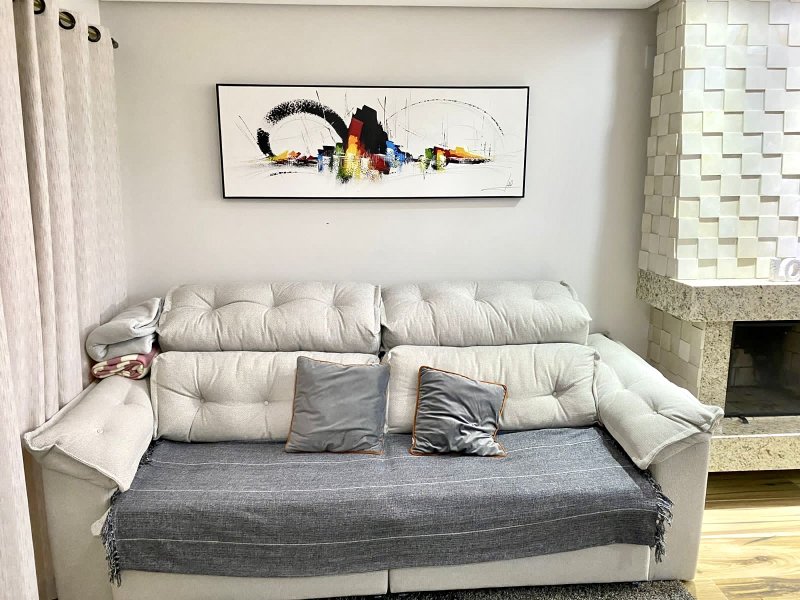 R$ 900.000 - MARAVILHOSA CASA EM CONDOMÍNIO FECHADO - 175M2 - 3 DORM - 2 VAGAS - INFRA Rua Eroni Soares Machado Porto Alegre - 