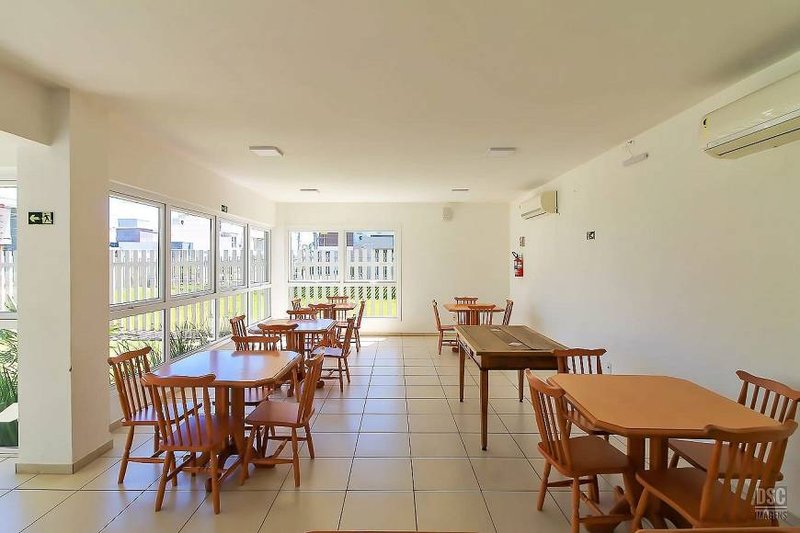 R$ 900.000 - MARAVILHOSA CASA EM CONDOMÍNIO FECHADO - 175M2 - 3 DORM - 2 VAGAS - INFRA Rua Eroni Soares Machado Porto Alegre - 