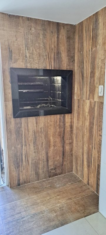 R$ 375.000 - OPORTUNIDADE - LINDO APARTAMENTO TÉRREO - 75M2 - 2 DORM - SUÍTE - VAGA Rua Santa Catarina Porto Alegre - 