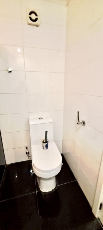 R$ 375.000 - OPORTUNIDADE - LINDO APARTAMENTO TÉRREO - 75M2 - 2 DORM - SUÍTE - VAGA Rua Santa Catarina Porto Alegre - 