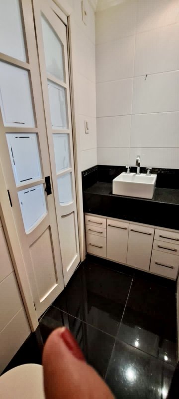 R$ 375.000 - OPORTUNIDADE - LINDO APARTAMENTO TÉRREO - 75M2 - 2 DORM - SUÍTE - VAGA Rua Santa Catarina Porto Alegre - 