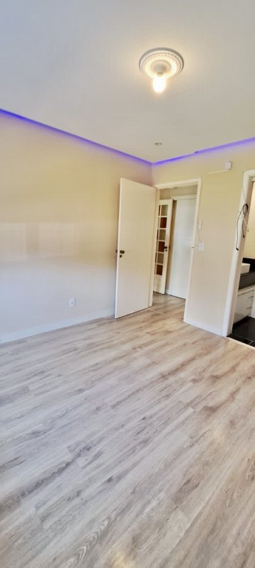 R$ 375.000 - OPORTUNIDADE - LINDO APARTAMENTO TÉRREO - 75M2 - 2 DORM - SUÍTE - VAGA Rua Santa Catarina Porto Alegre - 