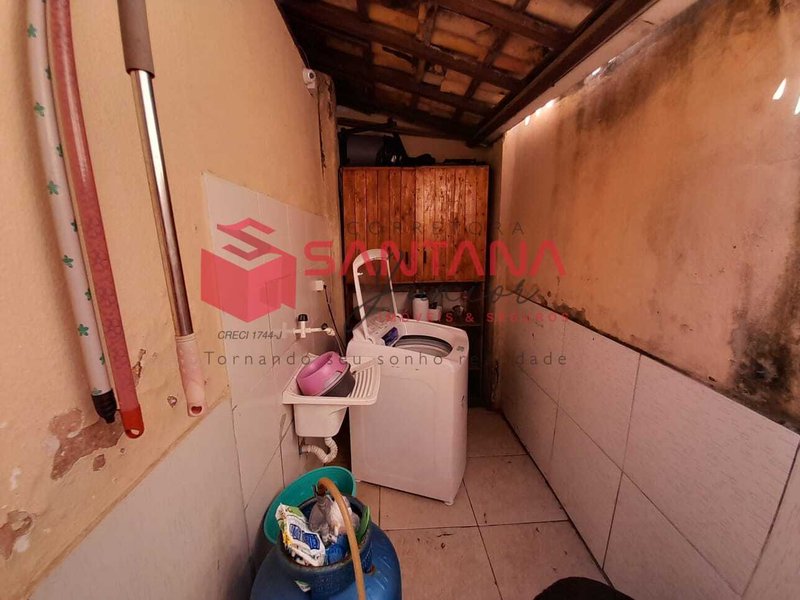 Casa para locação no centro de Abrantes, com três quartos. (INDISPONÍVEL) Rua do Caminhoneiro Camaçari - 