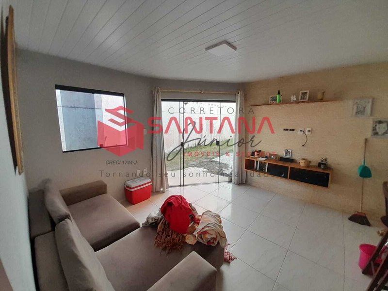 Casa para locação no centro de Abrantes, com três quartos. (INDISPONÍVEL) Rua do Caminhoneiro Camaçari - 