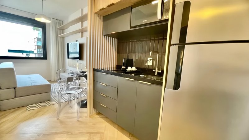 R$ 470.000 - LUCAS BY YOO - STUDIO - PORTEIRA FECHADA - VAGA - INFRA COMPLETA Rua Tenente-Coronel Fabrício Pilar Porto Alegre - 