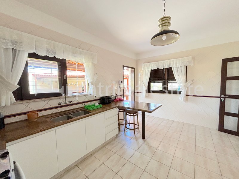 Casa com 582 m² em terreno de 1160 m² 6 quartos 7 wc 12 Vagas. De Lourdes - Fortaleza - CE Rua Professor Mozart Solon Fortaleza - 