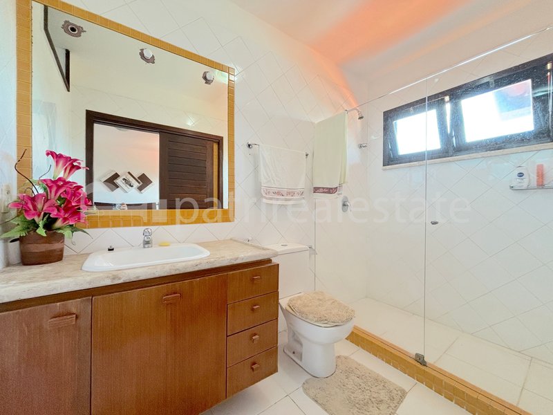 Casa com 582 m² em terreno de 1160 m² 6 quartos 7 wc 12 Vagas. De Lourdes - Fortaleza - CE Rua Professor Mozart Solon Fortaleza - 