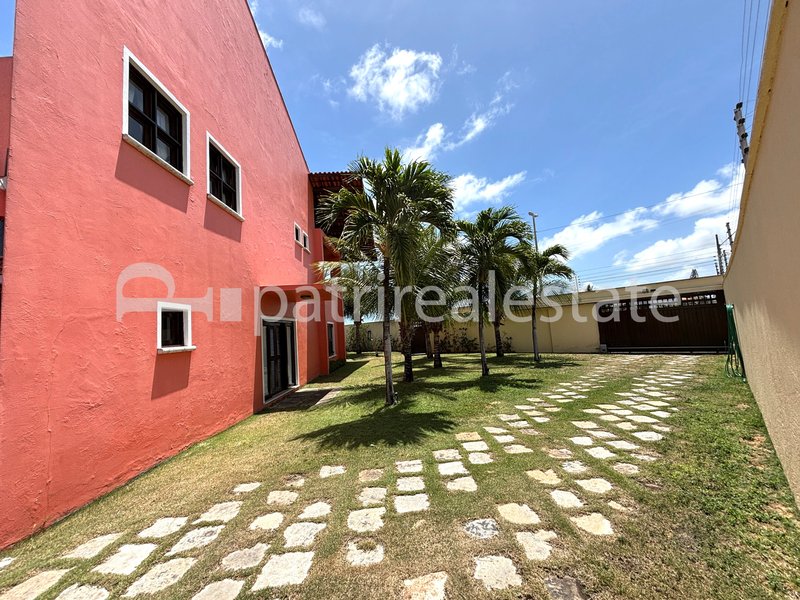 Casa com 582 m² em terreno de 1160 m² 6 quartos 7 wc 12 Vagas. De Lourdes - Fortaleza - CE Rua Professor Mozart Solon Fortaleza - 
