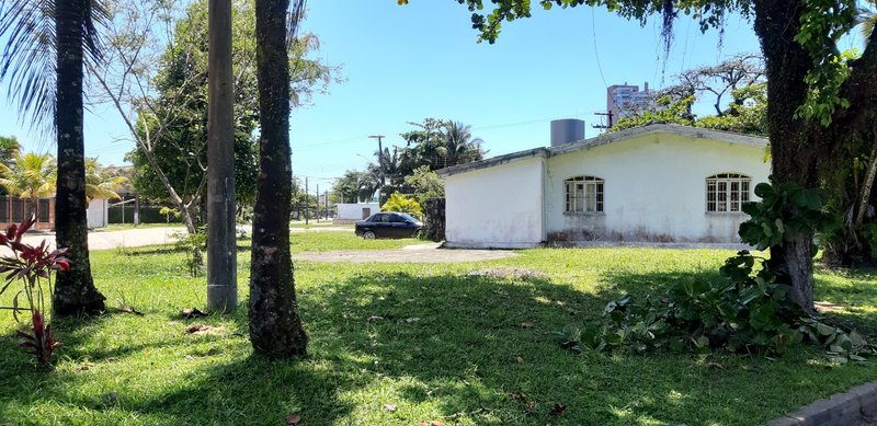TERRENO A VENDA - PRAIA DA ENSEADA Avenida Paulo Matarazzo Guarujá - 