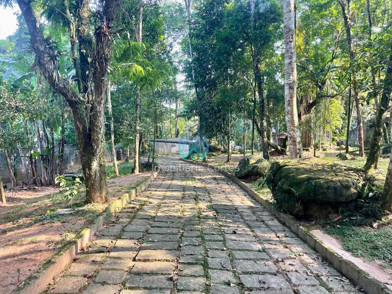 Baixou o preço - propriedade rara e exclusiva com cachoeira privada, área total 3.780 m2 Estrada dos Italianos Guapimirim - 
