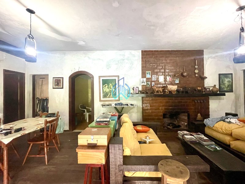 Baixou o preço - propriedade rara e exclusiva com cachoeira privada, área total 3.780 m2 Estrada dos Italianos Guapimirim - 