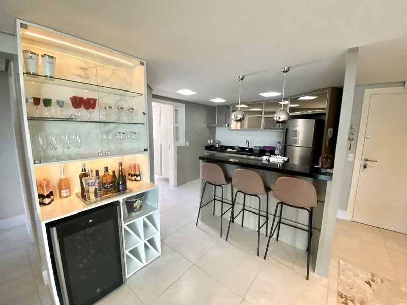R$ 900.000 - IMPECÁVEL! - APARTAMENTO - VISTA - ANDAR ALTO - 136M2 - 3 DORM - 2 VAGAS Rua Otto Alfredo Muller Tramandaí - 