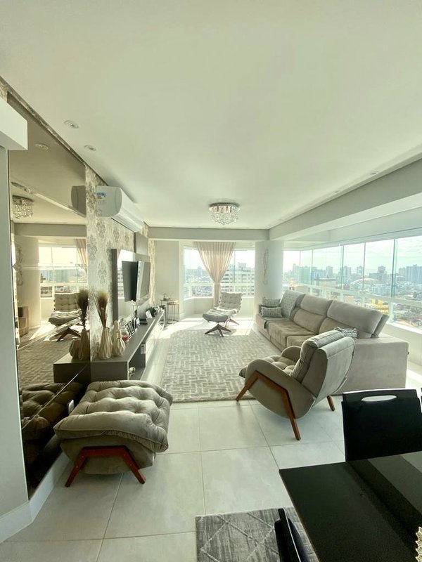 R$ 900.000 - IMPECÁVEL! - APARTAMENTO - VISTA - ANDAR ALTO - 136M2 - 3 DORM - 2 VAGAS Rua Otto Alfredo Muller Tramandaí - 