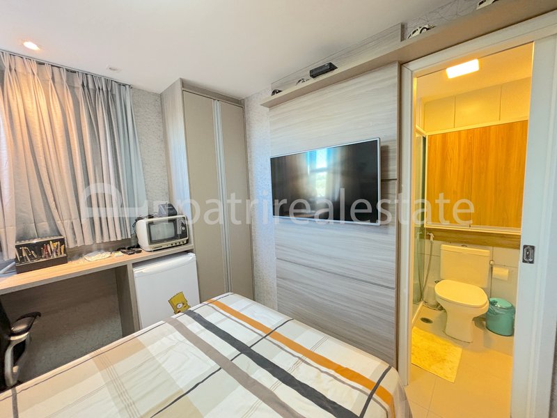 Apartamento no Living Resort com 145 m² 4 Quartos 5 banheiros e 3 vagas. Dunas - Fortaleza Rua Bento Albuquerque Fortaleza - 