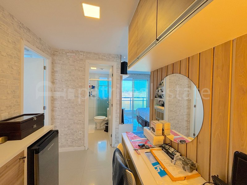 Apartamento no Living Resort com 145 m² 4 Quartos 5 banheiros e 3 vagas. Dunas - Fortaleza Rua Bento Albuquerque Fortaleza - 