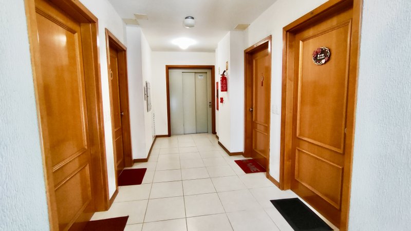 R$ 399.000 - ÓTIMO APARTAMENTO - 72M2 - 3 DORM - SUÍTE - 1 VAGA - INFRA COMPLETA Rua Wilson Adnislen Freitas de Paiva Bueno Porto Alegre - 