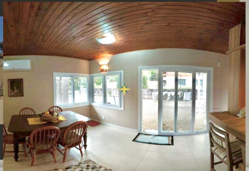 R$ 2.870.000 - FANTÁSTICA CASA - 310M² - 4 DORM - 2 SUÍTES - 2 VAGAS Rua Guilherme Osvar Bauer Canela - 
