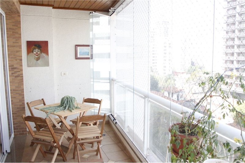 Apartamento em Pinheiros com 176m² Alves Guimarães São Paulo - 