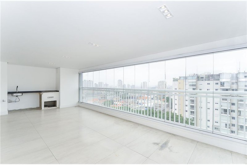 Apartamento a venda em Vila Gumercindo - 3 suítes 143m² Assungui São Paulo - 