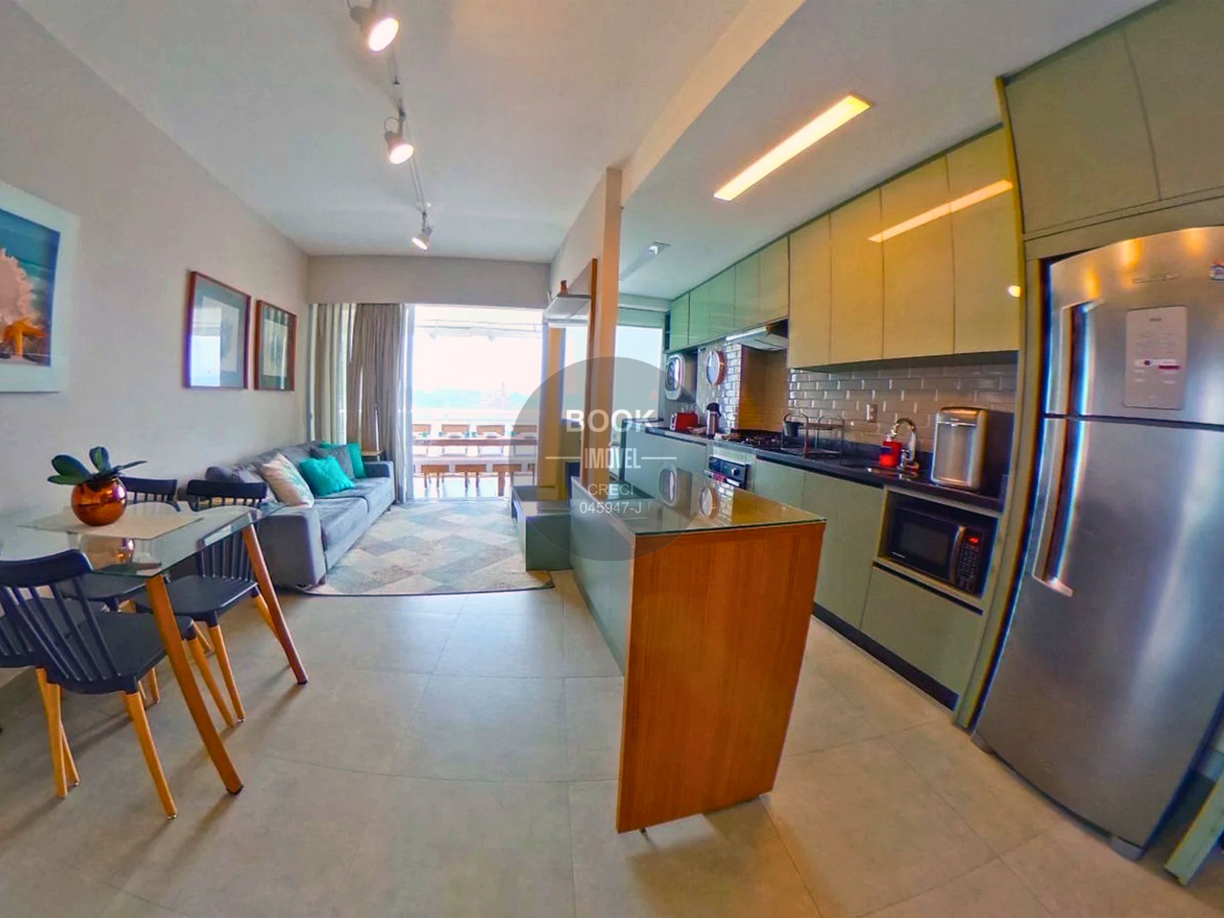 Simplesmente fant&aacute;stico! Vista Panor&acirc;mica, &oacute;tima ventila&ccedil;&atilde;o e ilumina&ccedil;&atilde;o natural Avenida Presidente Wilson Santos - 