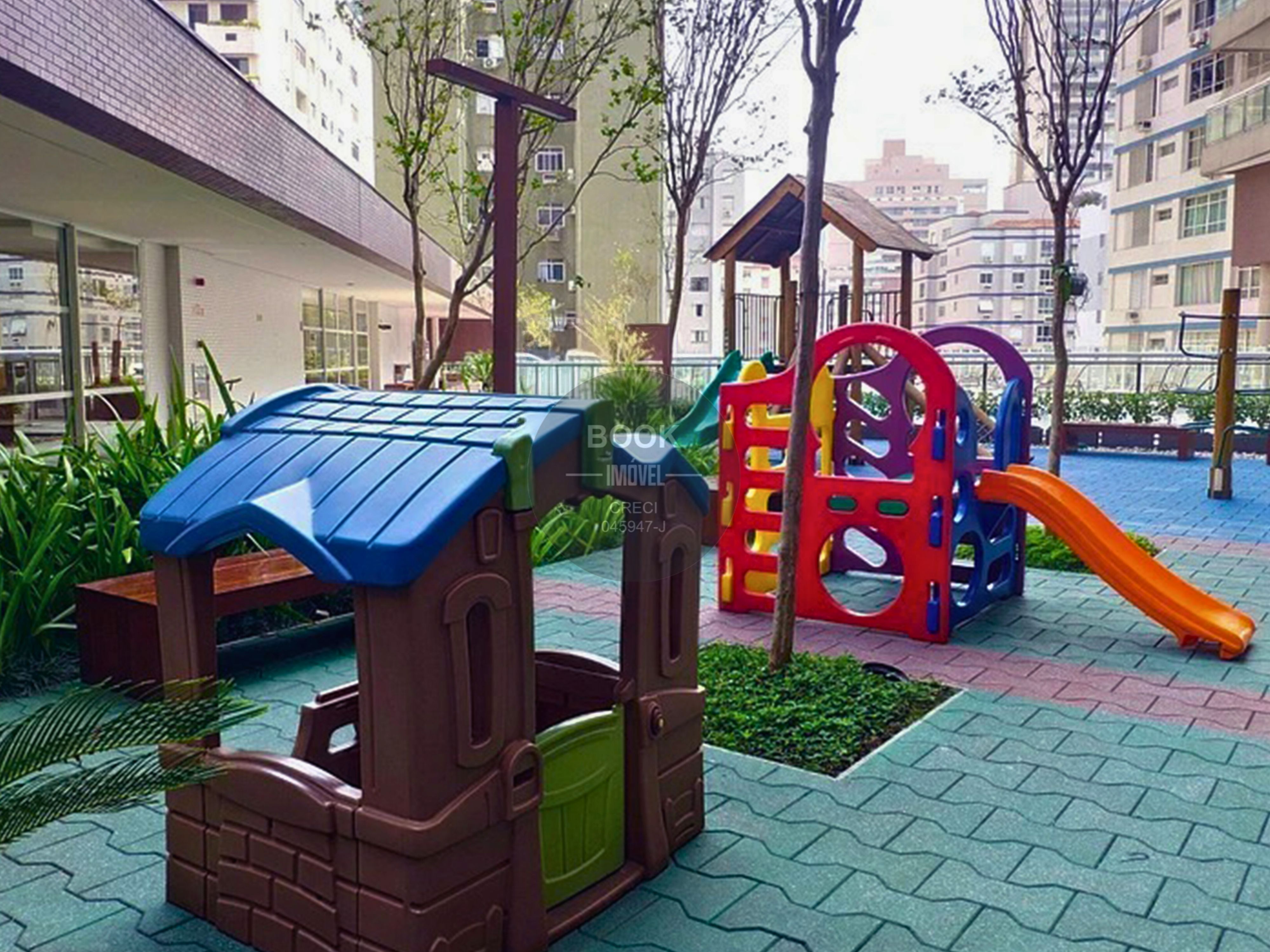 Simplesmente fant&aacute;stico! Vista Panor&acirc;mica, &oacute;tima ventila&ccedil;&atilde;o e ilumina&ccedil;&atilde;o natural Avenida Presidente Wilson Santos - 