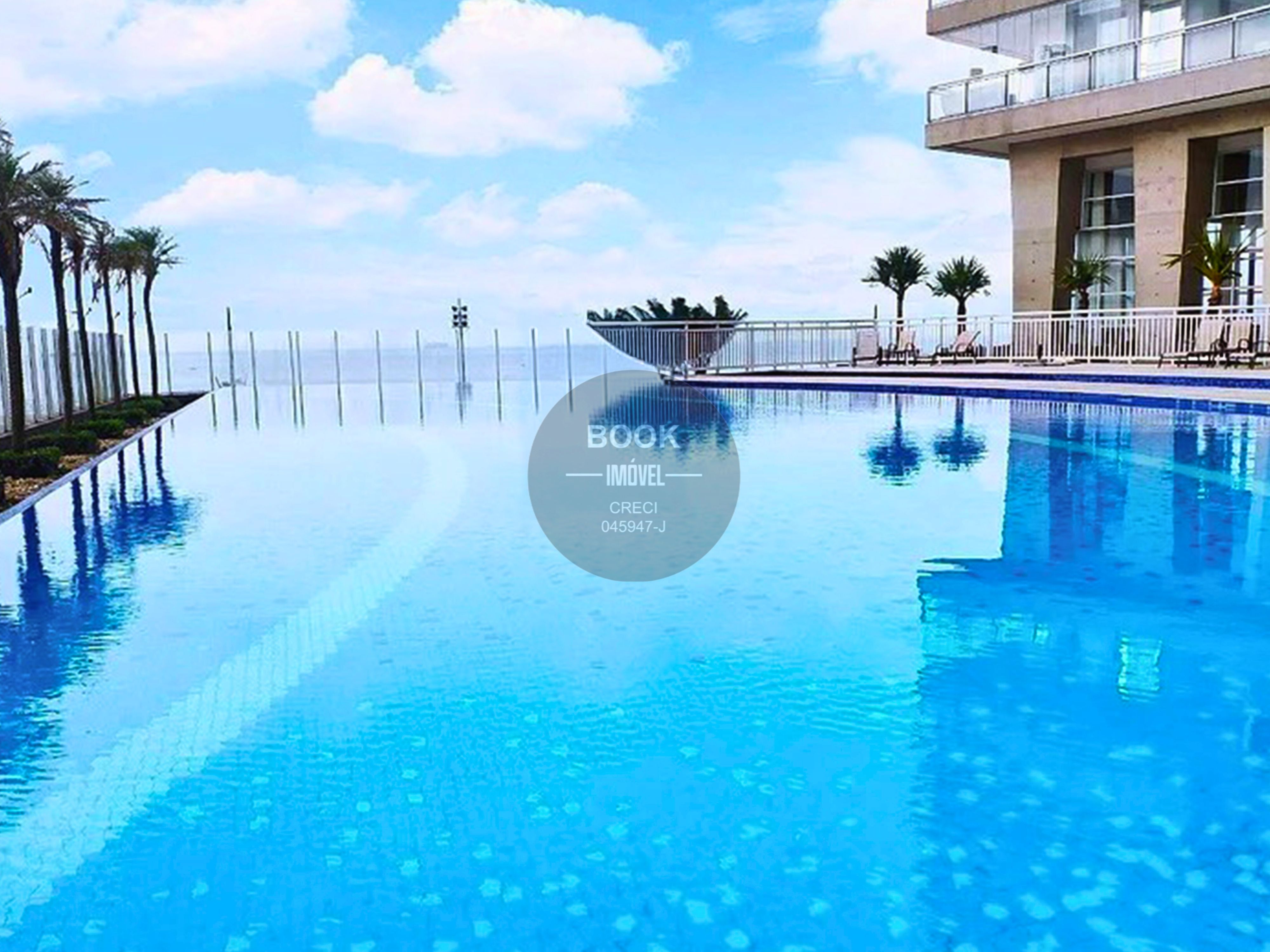 Simplesmente fant&aacute;stico! Vista Panor&acirc;mica, &oacute;tima ventila&ccedil;&atilde;o e ilumina&ccedil;&atilde;o natural Avenida Presidente Wilson Santos - 