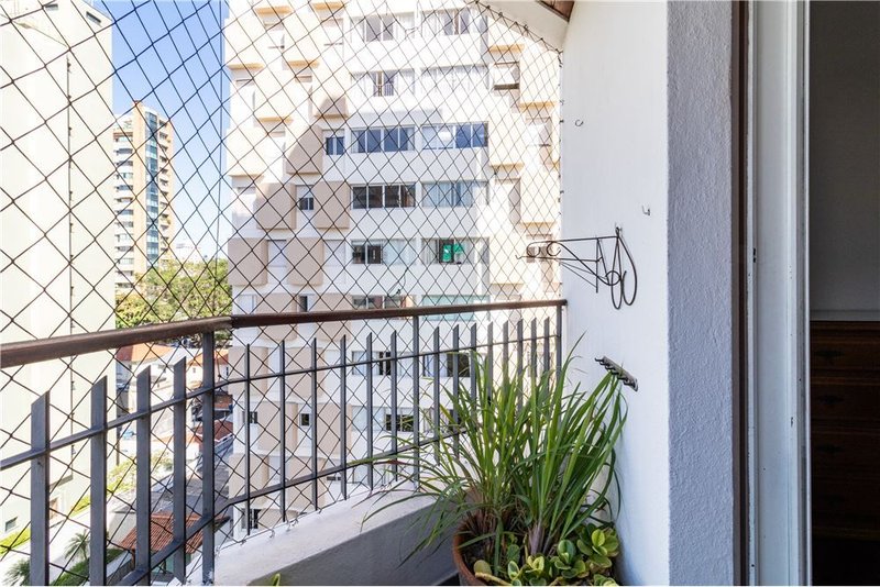 Apartamento a venda em Moema - 3 suítes 217m² dos Tupiniquins São Paulo - 
