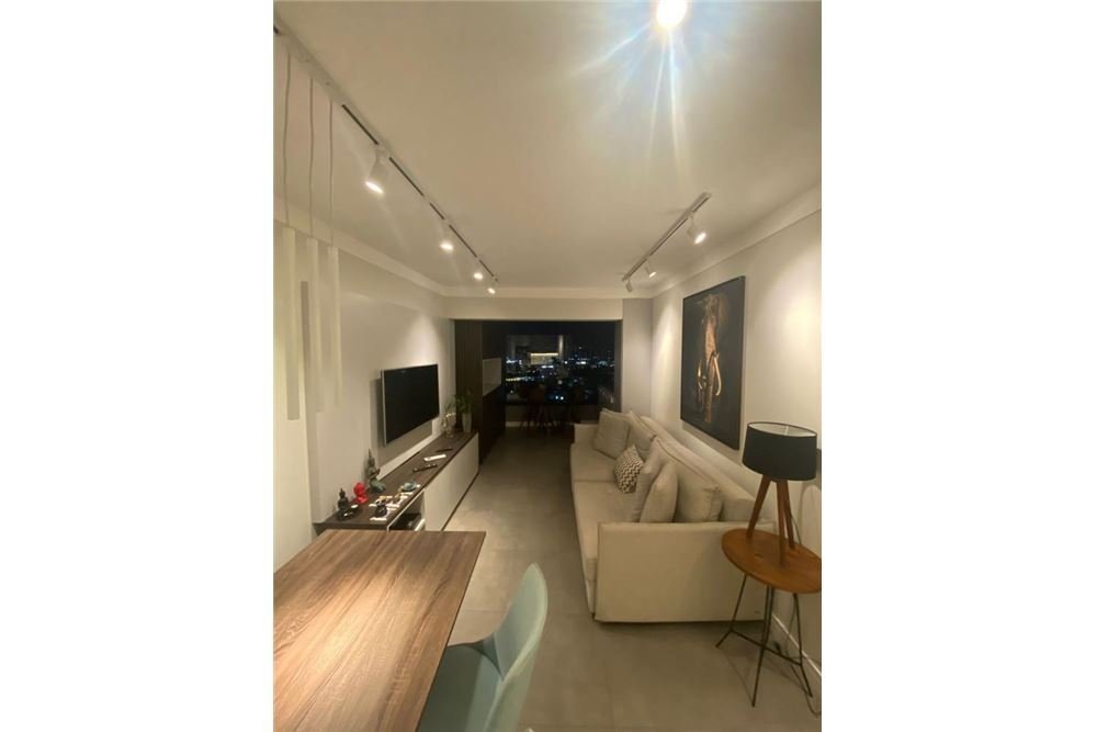 Apartamento à venda com 2 quartos, 69m² - Foto 1