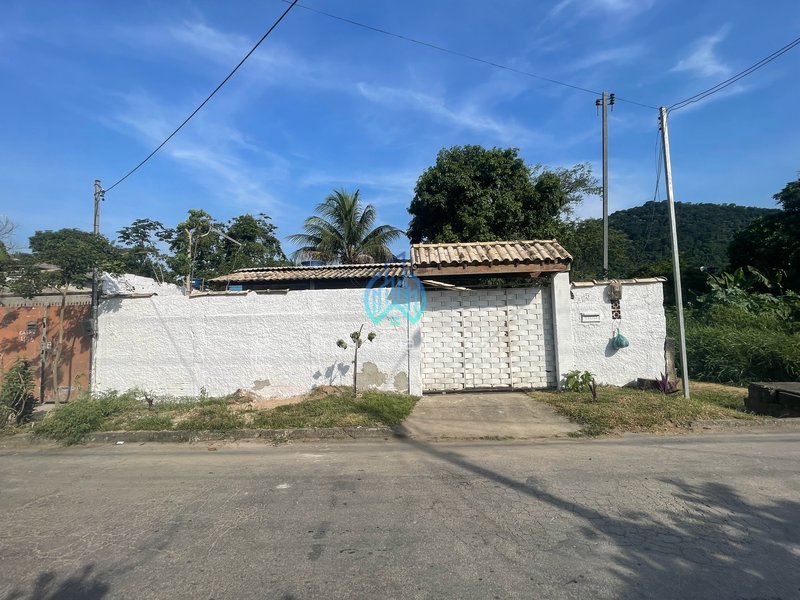 Vendendo casa com piscina no bairro J. Guapimirim-RJ Rua Francisco Buarque Guapimirim - 