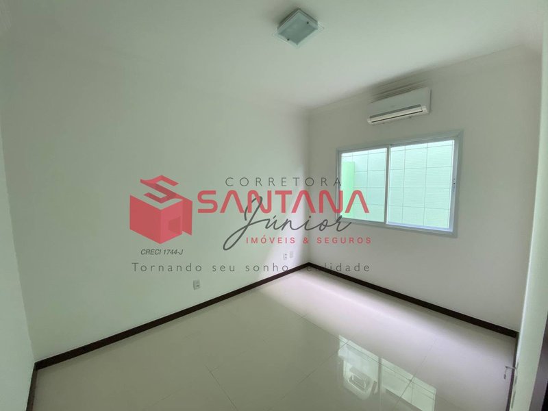 Casa 4/4 todos suítes em Pitangueiras Rua Rosalvo Barbosa Lauro de Freitas - 