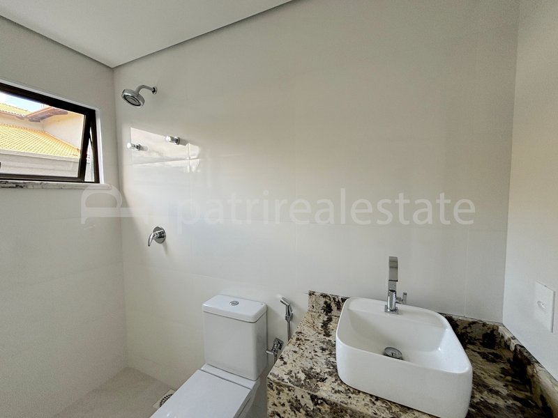 Casa no Condomínio Jardins de Ibiza com 301 m² 4 suites 7 wc 6 vagas. Coaçu - Eusebio - CE Rodovia, CE-040 Eusébio - 