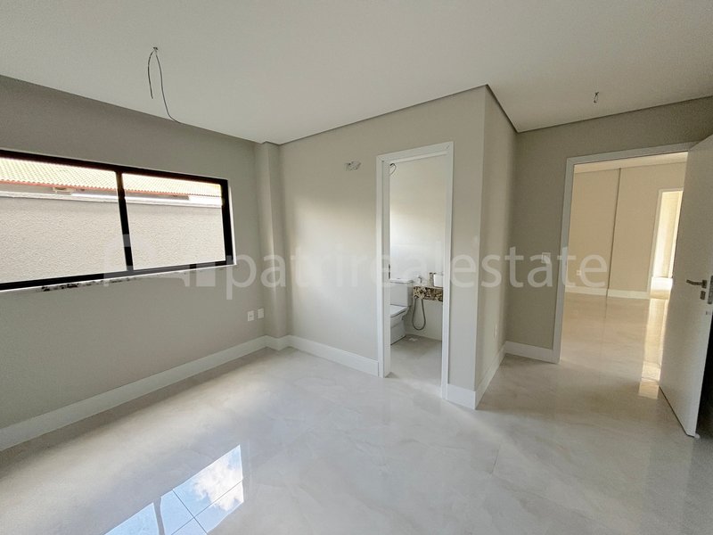 Casa no Condomínio Jardins de Ibiza com 301 m² 4 suites 7 wc 6 vagas. Coaçu - Eusebio - CE Rodovia, CE-040 Eusébio - 