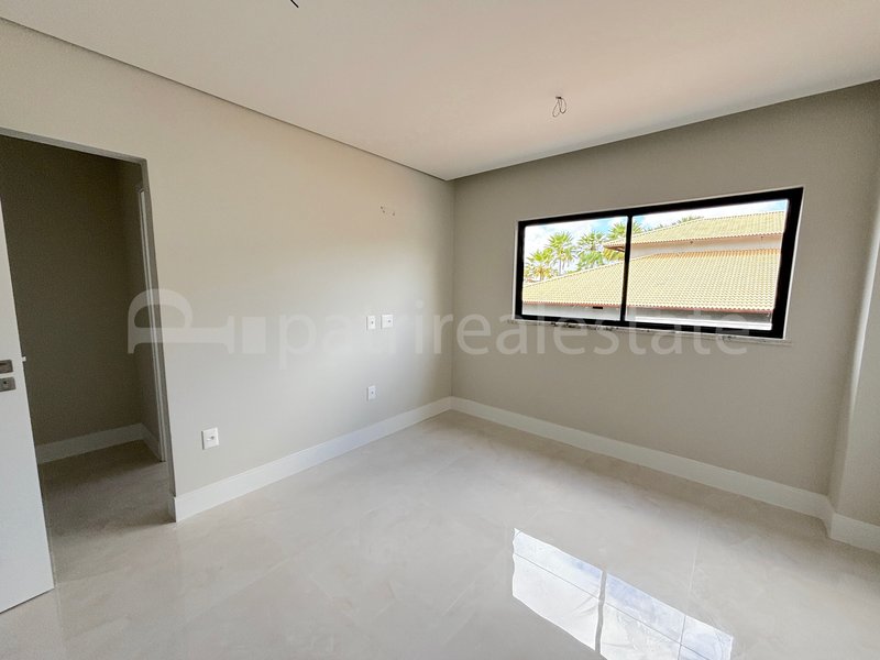 Casa no Condomínio Jardins de Ibiza com 301 m² 4 suites 7 wc 6 vagas. Coaçu - Eusebio - CE Rodovia, CE-040 Eusébio - 